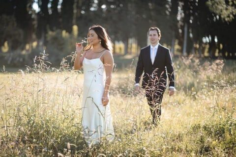 父亲在单位喜欢了一个小二十岁的女下属