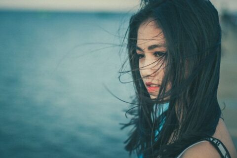 越来越多的女性，能够在丈夫跟前“挺起腰杆”了